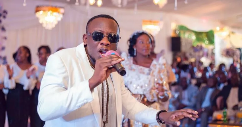 fun entertaining engaging wedding mc weddy guru wedding plannersas